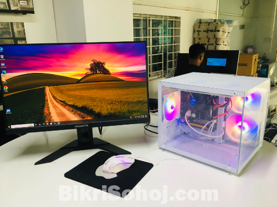 Intel Core i7 Ram 8GB SSD 256GB with 24inch Monitor